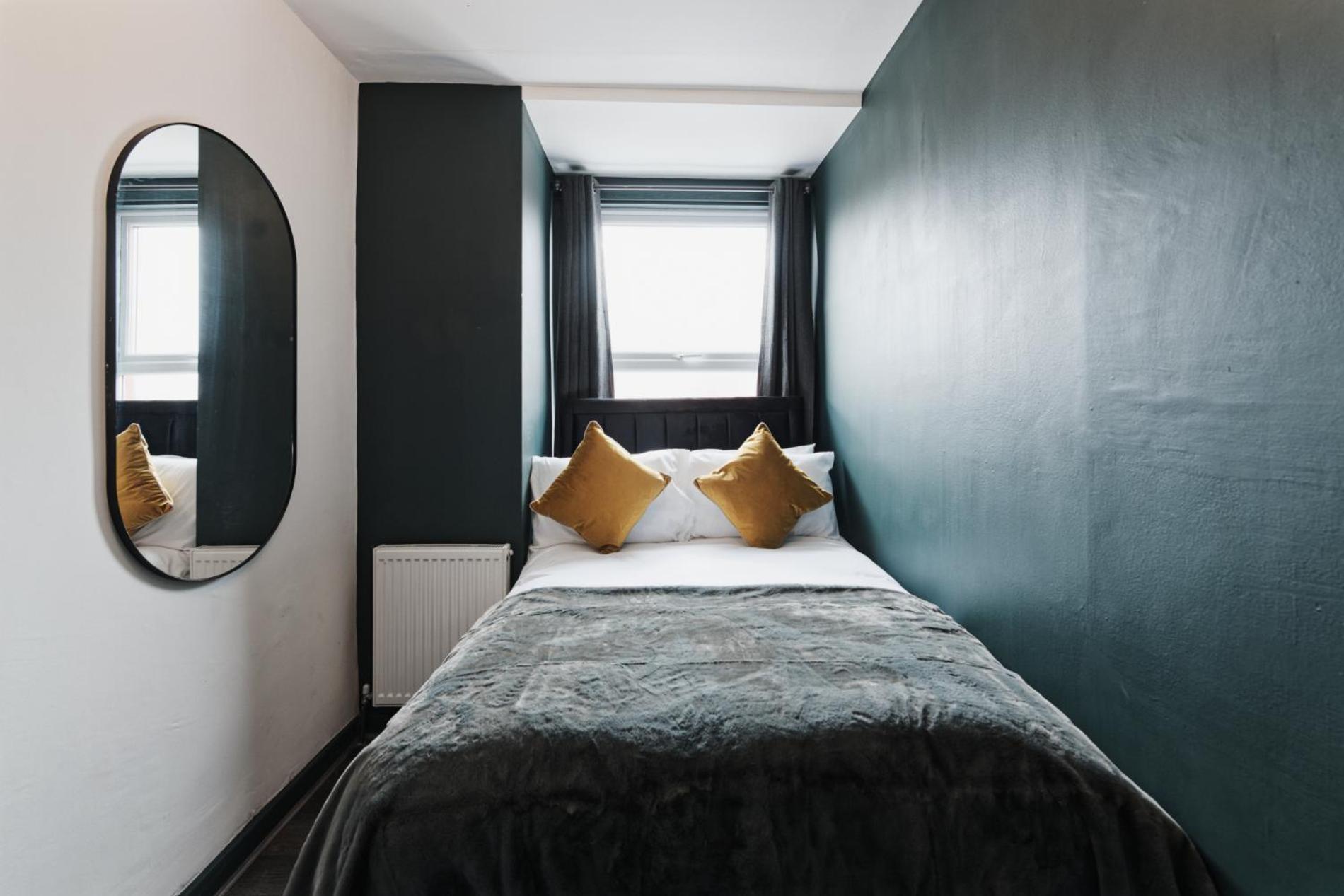 Lamara Deluxe Apartments,